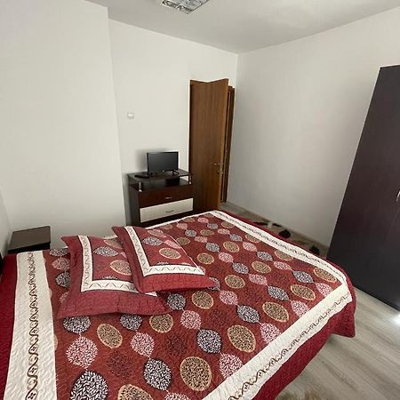 Apartament Mioritza 2B Horezu Bagian luar foto